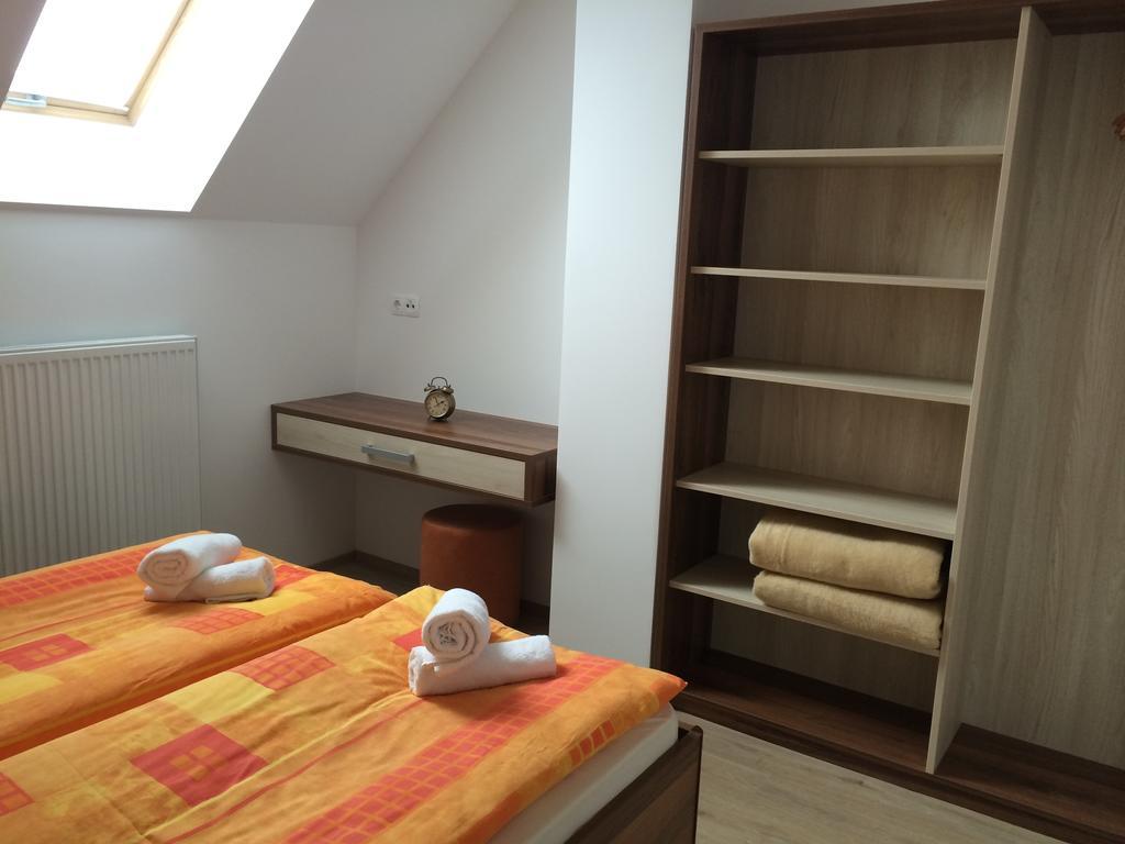 Apartmaji Kranjska Gora Szoba fotó